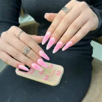 جشنواره کاشت ناخن