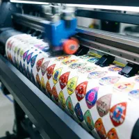 طراحی و چاپ لیبل و بسته بندی و جعبه