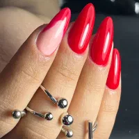 خدمات ناخن+ژلیش پا رایگان