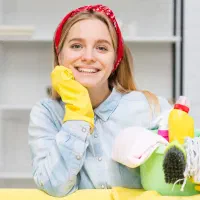 نیروی خدماتی خانم