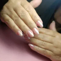 تخفیف ویژه کاشت ناخن