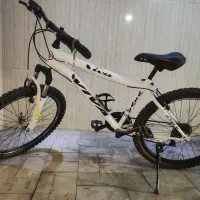 دوچرخه|دوچرخه، اسکیت، اسکوتر|ری, دیلمان|دیوار