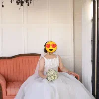 لباس عروس کاملا سالم و شیک