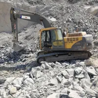 اجاره بیل مکانیکی ۲۱۰