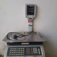 تجهیزات فروشگاهی و تجاری