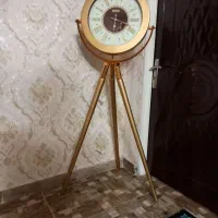 ساعت پایه دار