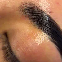 جذب مدل اکستنشن و لیفت مژه و ابرو