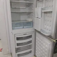 یخچال دو درب همراه با آب سرد کن دارای صفحه تریزون|یخچال و فریزر|کهریزک, |دیوار