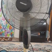 پنکه پایه دار