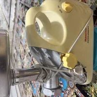 صندلی فلزی .چرخ گوشت و سرخ کن همیلتون|ظروف پخت‌وپز|مشهد, جانباز|دیوار