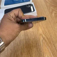 ۱۲ پرو|موبایل|قائن, |دیوار