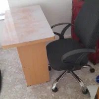 میز و صندلی