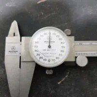 کولیس عقربه ای MITUTOYO اصل ۸ اینچ دقت 001