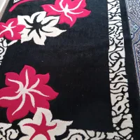 دو تخته فرش ۴ و ۱/۵ متری کاملا سالم تمیز