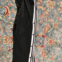 لباس ها نو هست ب دلیل جمع کردن مغازه زیر قیمت خرید|لباس|تربت جام, بیست متری منبع آب|دیوار