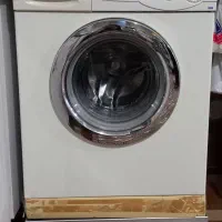 ماشین لباسشویی در حد نو