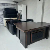 میز مدیریتی و لوازم اداری دفتری