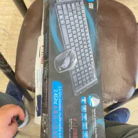 کیبورد درحد نو۴عدد