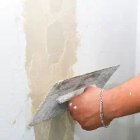 به استا کار دست به ماله وشاکرد گچ ساز نیازمندم