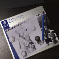 ست مداد طراحی ۲۴ عددی استدلر مدل Mars Lumograph