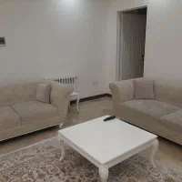 میز جلو مبلی سفید مربعی با دو عسلی