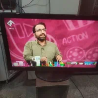 دوعددتلوزیون 42و37|تلویزیون و پروژکتور|پیر بکران, |دیوار