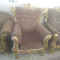 دودسته مبل تاج دار درحد نو به مبلع 40میلیون