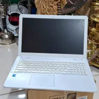 لبتاب ایسوس سفید