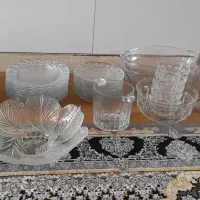 ظروف شیشه ای در حد نو