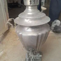 سماور زغالی خ‌خ قدیمی با یک شمشیر قدمت بالا|کلکسیون اشیاء عتیقه|قزوین, |دیوار