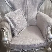 مبل نیمه استیل در حد نو مناسب زیبا پسندان