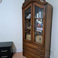 کمد یا بوفه چوبی