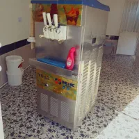 دستگاه بستنی