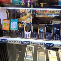 گوشی دکمه ای و تاشو|موبایل|رشت, لاکانی|دیوار