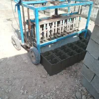 دستگاه بلوک زنی 6قالبه در حد نو