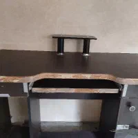 میز کامپیوتر