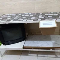 میز کار آهنی