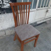 صندلی چوبی