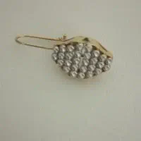 یک لنگ گوشواره گم کردم