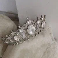 لباس عروس همراه با تاج|لباس|آران و بیدگل, |دیوار