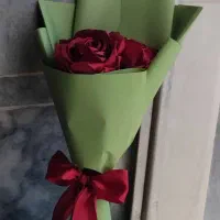 سه شاخه رز