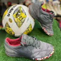 کفش فوتسال و فوتبال