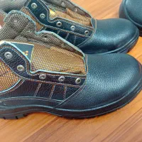 کاملا نو کفش ایمنی