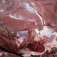 گوشت گوساله ممتاز.کشتار روز.فاقدچربی و استخوون