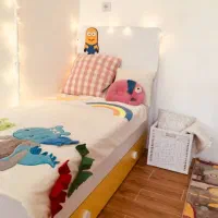 تخت کمد ویترین تشک نوزاد نوجوان|تخت و صندلی بچه|سنقر, |دیوار