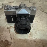 دو عدد دوربین قدیمی (لوبیتل lubitel و زنیت zenit)|کلکسیون اشیاء عتیقه|تهران, مجیدیه|دیوار