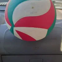 توپ والیبال