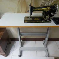 چرخ خیاطی پروانه مشکی با میز