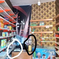 مقداری شلف و قفسه و کتابخانه