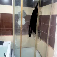کابین حمام شیشه ای بهمراه زیر دوشی